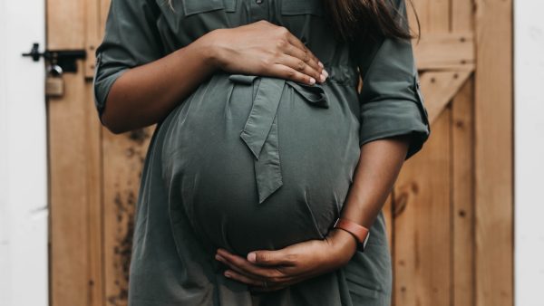 bedrogen vrouw maria bevalling