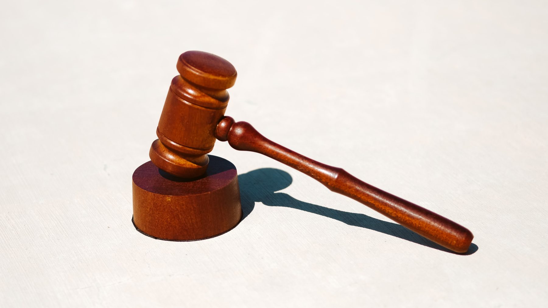 oplichters-familie oplichting minderjarige vrouw uithuwelijken