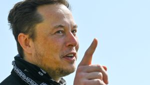 Thumbnail voor Elon Musk is in één klap 12 miljard euro rijker nadat Hertz massabestelling plaatst bij Tesla