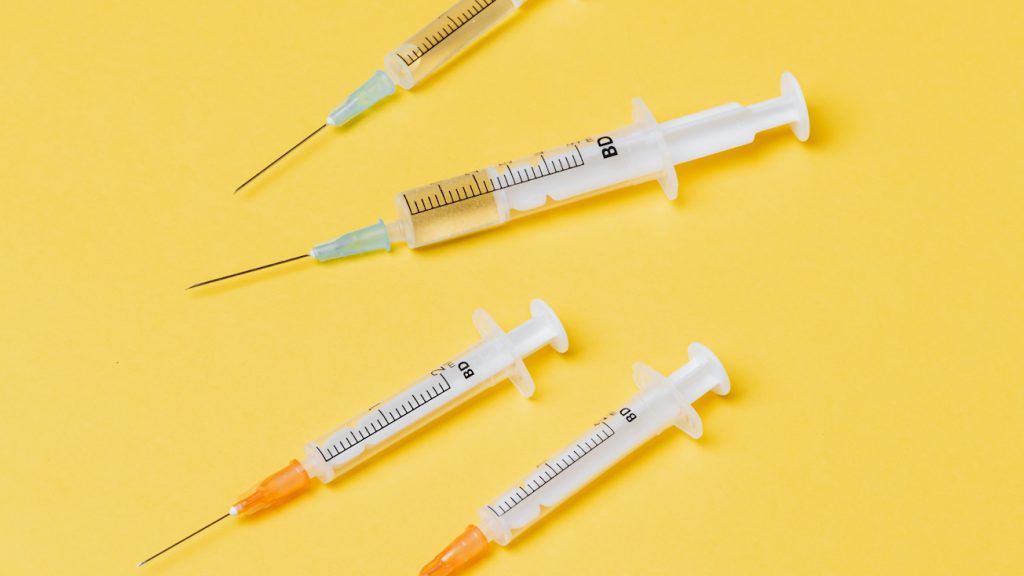 Vorige week kwart van de boosterprikken gezet zonder afspraak