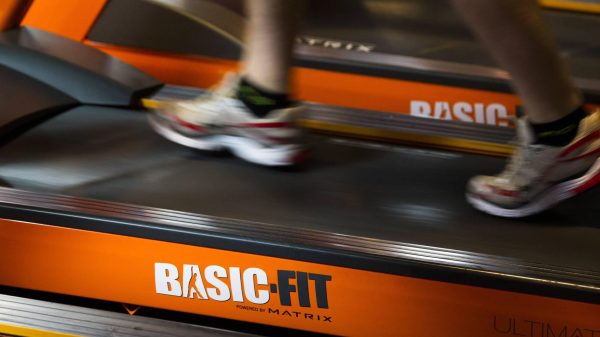 Fitnessketen Basic-Fit controleert geen ID bij scannen QR-code