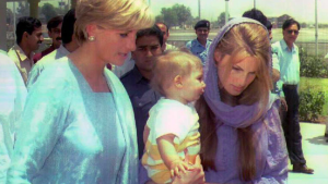 Thumbnail voor Goede vriendin prinses Diana stopt samenwerking met 'The Crown': 'Verhaal niet respectvol'
