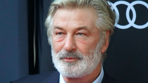 Alec Baldwin aangeklaagd