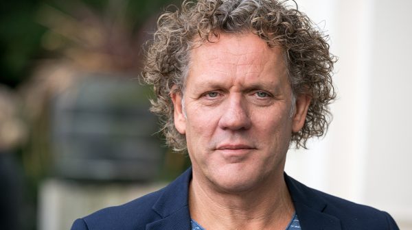 Chemicus tsunami idee Kees van der Spek over Peter R. de Vries: 'Ik heb alles van hem geleerd' -  LINDA.nl