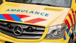 Thumbnail voor Dodelijke aanrijding met ambulance in Helmond kost drie minderjarigen het leven