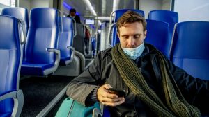 Thumbnail voor Aantal reizigers in openbaar vervoer gedaald na oproep kabinet