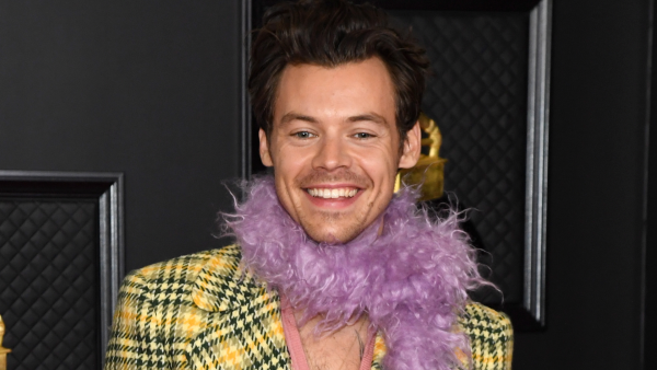 Harry Styles make-up lijn vanaf nu te koop