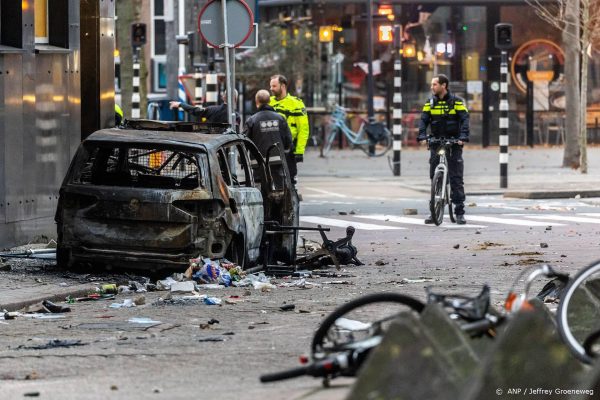 Rotterdam wordt wakker met kater: 'Stad is van ons, niet van relschoppers'