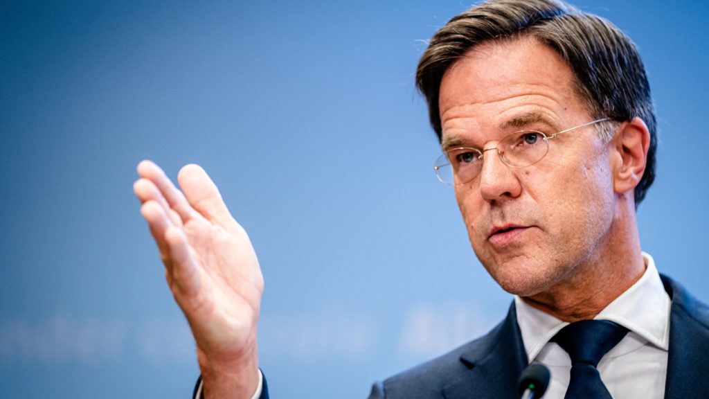 Rutte: 'Basismaatregelen moeten écht beter nageleefd worden'