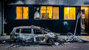 Thumbnail voor Politie vraagt om beelden rellen Rotterdam in 'Opsporing Verzocht'