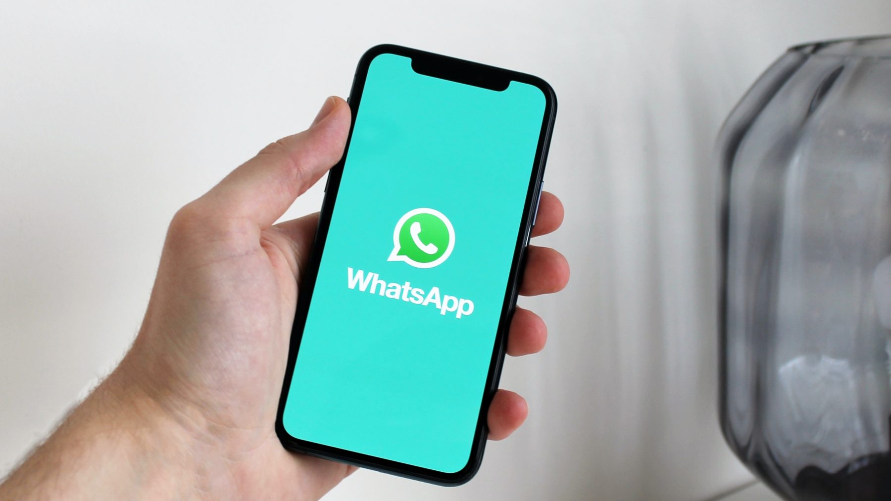 Whatsapp laat gebruikers binnenkort zelf stickers maken LINDA.nl