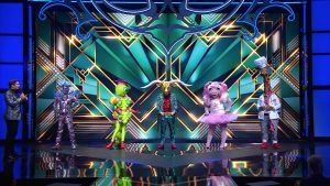 Thumbnail voor Jury zit helemaal fout in 'The Masked Singer': 'Geschokte gezichten, héérlijk'