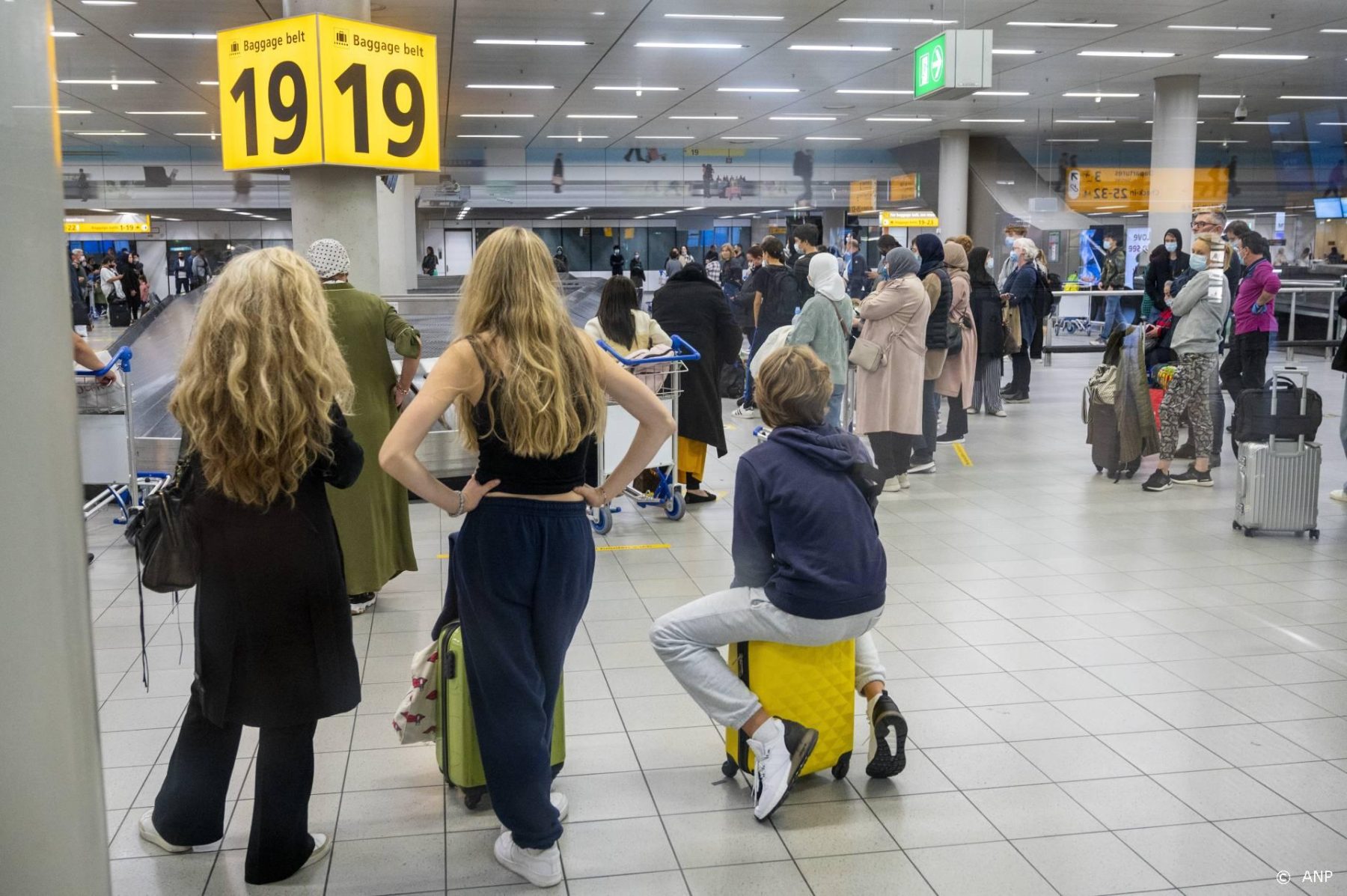 61 van 600 passagiers op vluchten uit Zuid-Afrika besmet met coronavirus