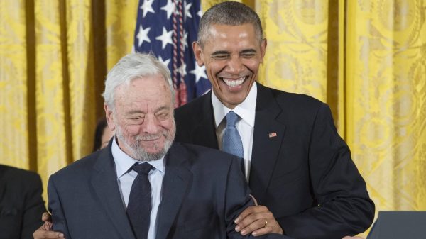 Sterren rouwen om het overlijden van componist Stephen Sondheim (91)