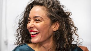 Thumbnail voor Fajah Lourens voor vierde keer hersteld van corona: 'Dankbaar dat ik het heb overleefd'