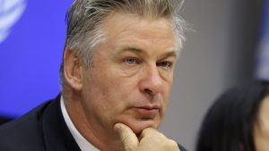 Thumbnail voor Alec Baldwin verwerpt ‘leugens’ over schietincident Rust