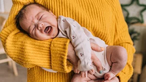 Thumbnail voor Yvonne kreeg niet één, maar twee keer een huilbaby: 'Ik wil jou niet, dacht ik direct na haar geboorte'