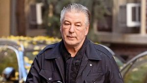 Thumbnail voor Alec Baldwin: 'Iemand is verantwoordelijk voor de schietpartij, dat ben ik niet'