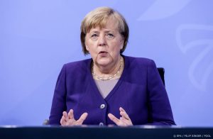 Thumbnail voor Merkel roept in laatste videoboodschap op tot solidariteit tegen corona