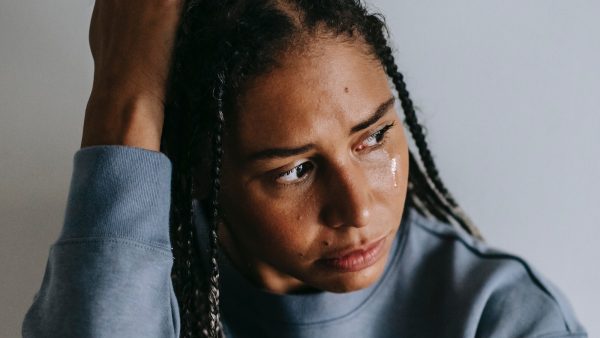 Imani (31): '5 weken na mijn bevalling ging hij vreemd, bij beide kinderen'