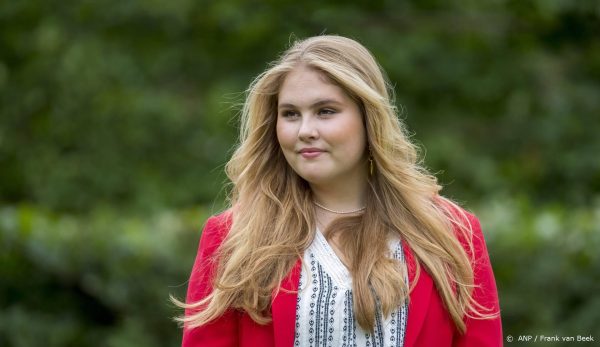 Amper 18-jarige Amalia neemt zitting in Raad van State