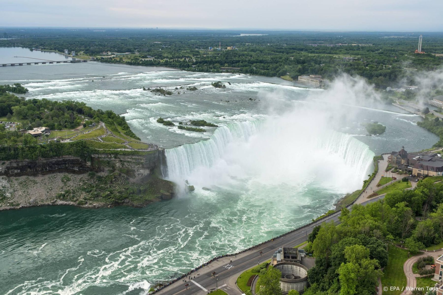 lichaam-vrouw-gevonden-auto-niagarawatervallen