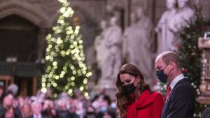 Thumbnail voor William en Kate delen alvast hun kerstkaart inclusief kids én gouden bal