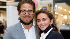 Thumbnail voor André Hazes verwijdert alle foto's met Sarah van Soelen van Instagram