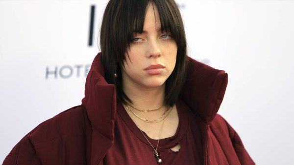 Billie Eilish heeft al maanden last van coronaklachten