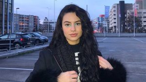 Thumbnail voor Sofia (20) kreeg opzettelijk corona voor herstelbewijs: 'Wil nog kunnen nadenken over vaccin'