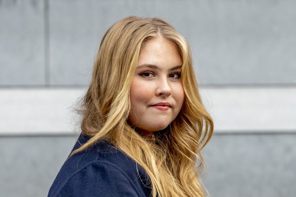 Amalia overtreedt coronaregels op verjaardagsfeestje