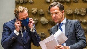 Thumbnail voor Kerstlied 'Rutte en De Jonge' regelrechte hit: 'Heel grappig'