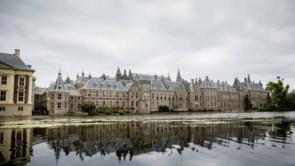 Gemeente Den Haag kondigt noodbevel af vanwege persconferentie