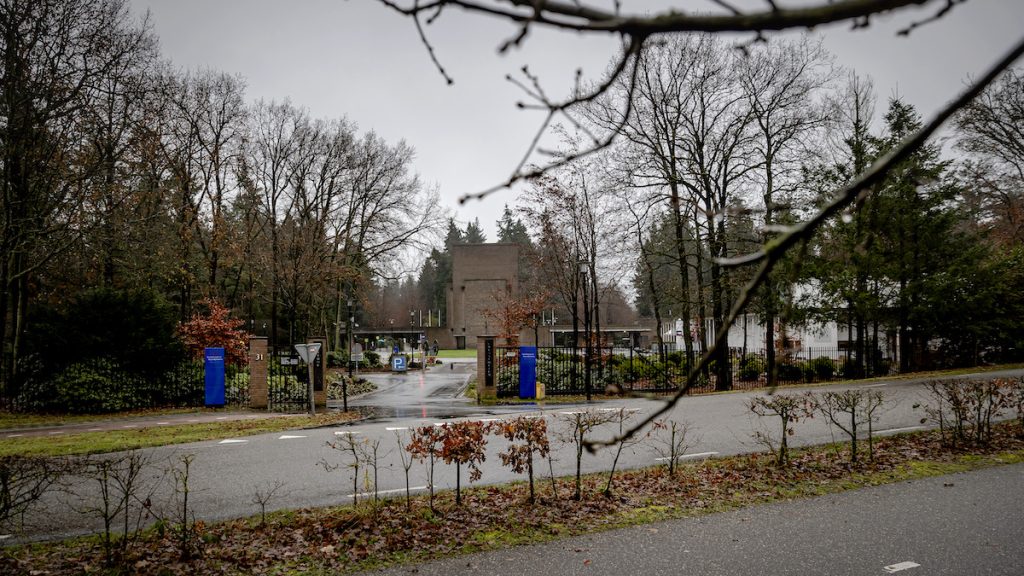 'Seance begraafplaats Amersfoort had nooit mogen gebeuren'