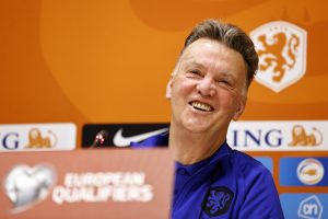 Thumbnail voor Bondscoach Louis van Gaal krijgt eigen film: 'Mijn imago komt niet overeen met wie ik ben'