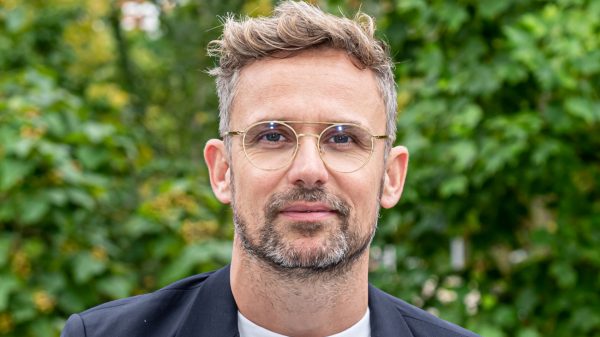 Patrick Martens blikt terug op zijn coming-out: 'Vond het heel moeilijk'