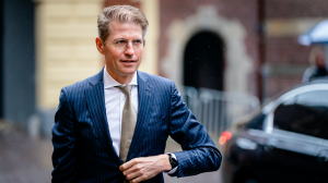 Thumbnail voor Ook demissionair minister Sander Dekker verlaat landelijke politiek: 'Tijd voor iets anders'