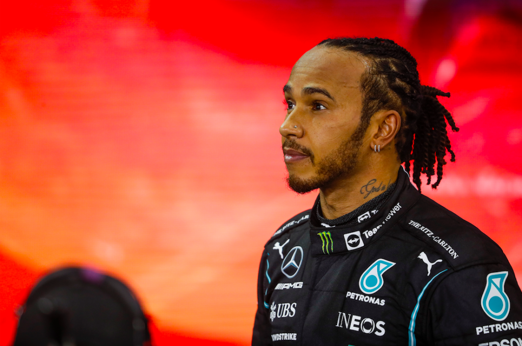 Lewis Hamilton na stilte weer bij renstal Mercedes: 'Welkom terug'