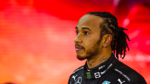 Thumbnail voor Lewis Hamilton nog altijd in shock na ontknoping in Formule 1: 'Hij is het vertrouwen kwijt'