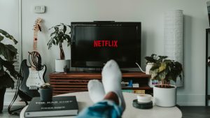 Thumbnail voor Twintig jaar cel voor acteur (35) die Netflix-contracten heeft vervalst