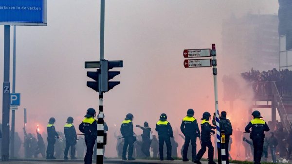 18-jarige aangehouden voor poging tot doodslag bij voetbalwedstrijd