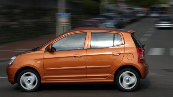Annelies verkocht haar auto: 'Hij was niet op zoek naar een nieuwe auto, maar naar een vrouw'