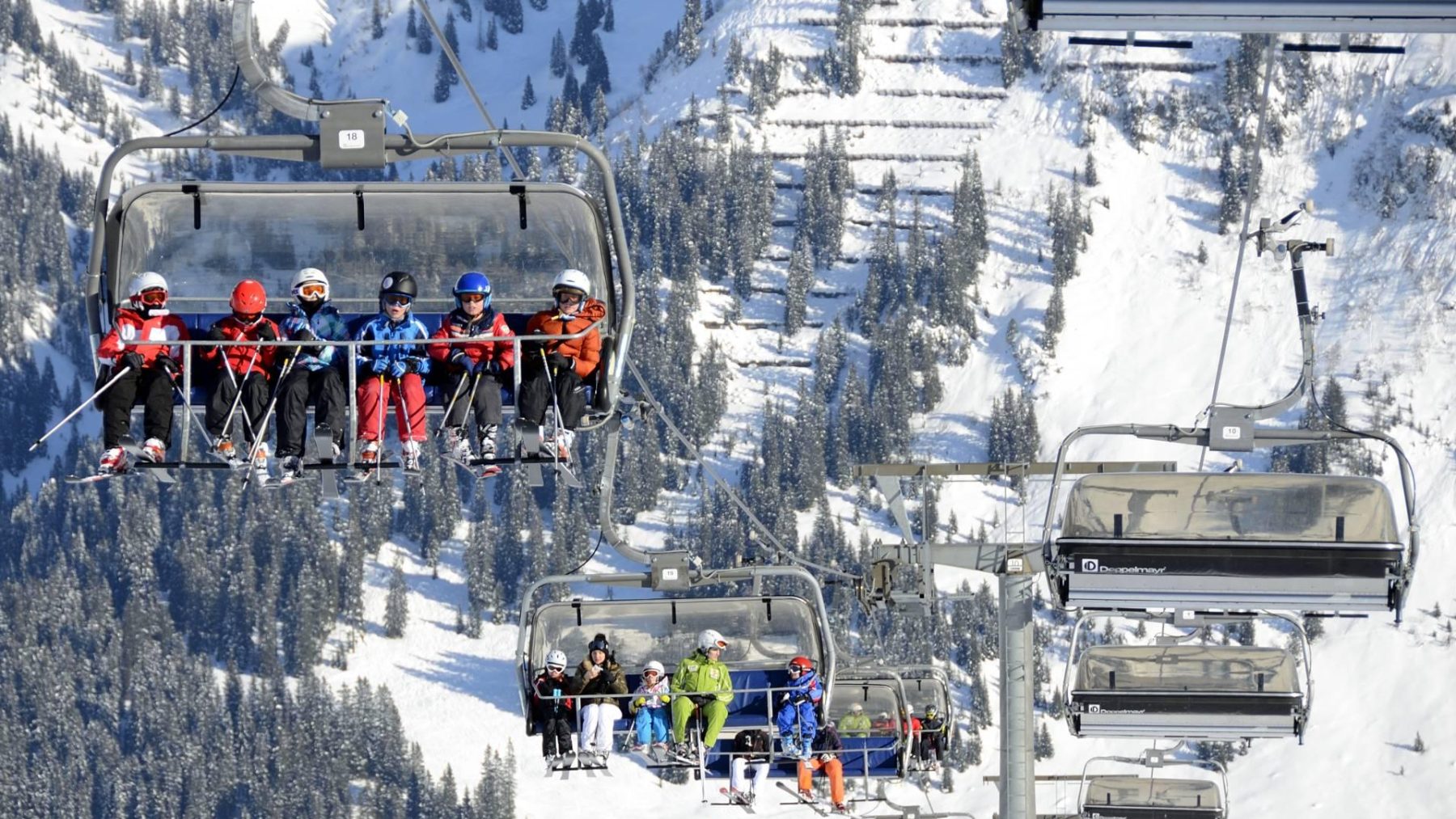 Nog een corona-uitbraak ontdekt onder skileraren in Tirol
