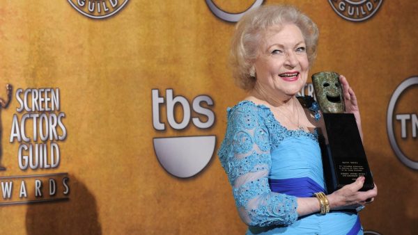 Betty White straalt in groen op een van haar laatste kiekjes: 'Ze was hier gelukkig'