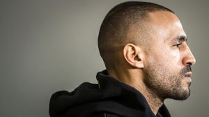 Thumbnail voor Badr Hari houdt niet van luiers verschonen: 'Hij zegt altijd: 'dan ga ik overgeven''