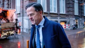 Thumbnail voor Man (52) opgepakt voor het sturen van doodsbedreigingen naar Rutte