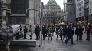 Thumbnail voor Oostenrijk versoepelt quarantaineregels, bredere mondkapjesplicht