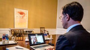 Thumbnail voor Mark Rutte: 'Bedreiging bij huis Sigrid Kaag totaal onacceptabel'