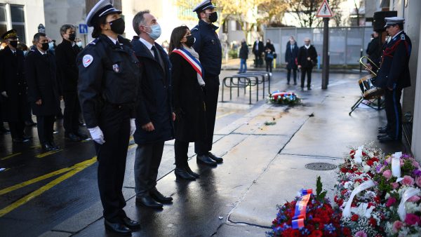 Fransen herdenken Charlie Hebdo 7 jaar na de aanslag