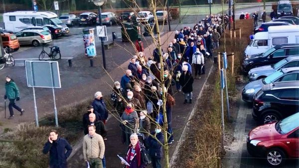 Groningers massaal in de rij voor subsidie aardbevingsschade, pot binnen dag leeg